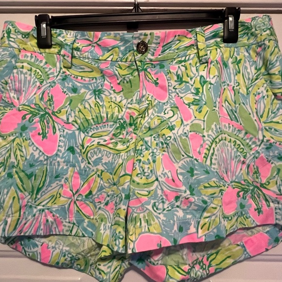 Lilly Pulitzer Callahan Shorts in Coconut Jungle.  Size 14 - Picture 1 of 1